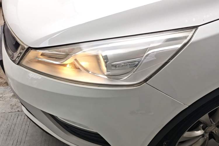 Used Geely Auto Emgrand GS 2016 Elegant Edition 1.8L Manual LingShang Model Left Front Headlight