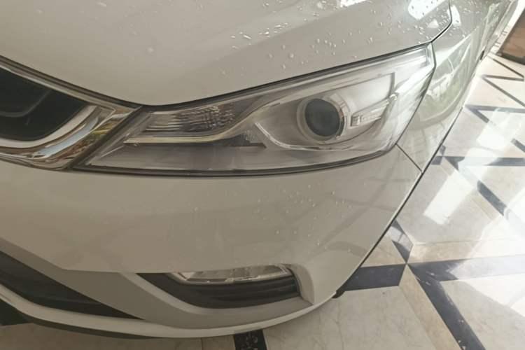 Used Geely Auto Emgrand GS 2016 Elegant Edition 1.3T Automatic ZhenShang Model Left Front Headlight