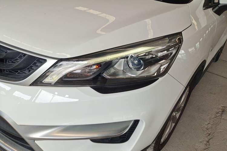 Used Geely Auto Emgrand GS 2016 Sport Edition 1.8L Automatic LingShang Model Left Front Headlight