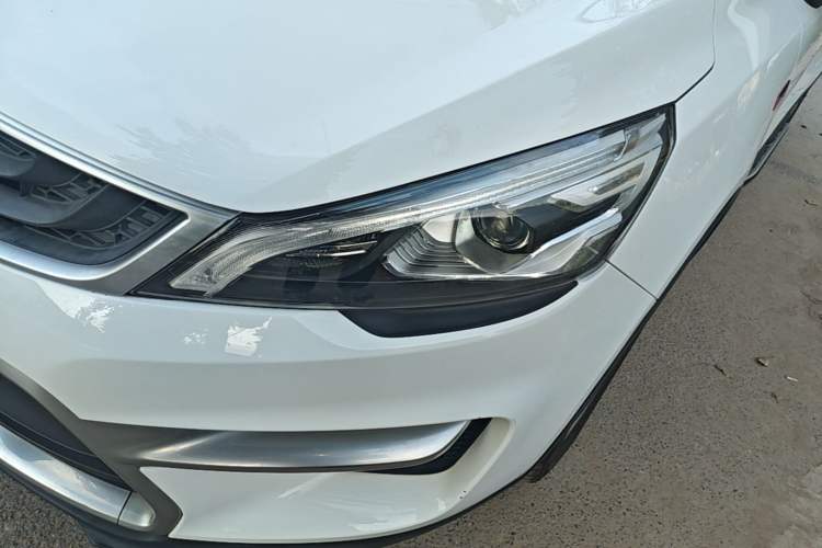 Used Geely Auto Emgrand GS 2016 Sport Edition 1.3T Automatic LingShang Model Left Front Headlight