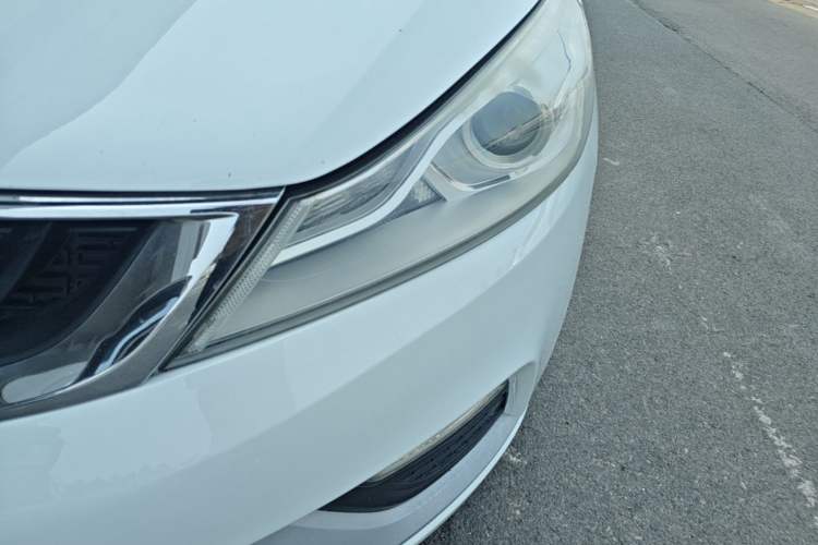 Used Geely Auto Emgrand GS 2016 Elegant Edition 1.3T Automatic LingShang Model Left Front Headlight