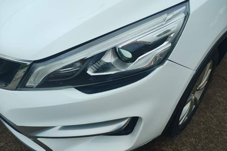 Used Geely Auto Emgrand GS 2016 Sport Edition 1.8L Automatic LingShang Model Left Front Headlight