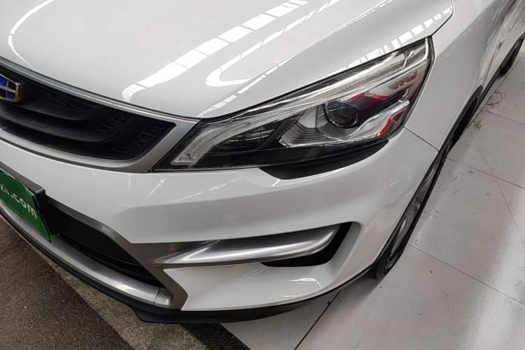 Used Geely Auto Emgrand GS 2016 Sport Edition 1.8L Automatic LingShang Model Left Front Headlight