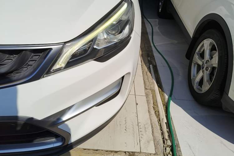 Used Geely Auto Emgrand GS 2016 Sport Edition 1.3T Automatic ZhenShang Model Left Front Headlight