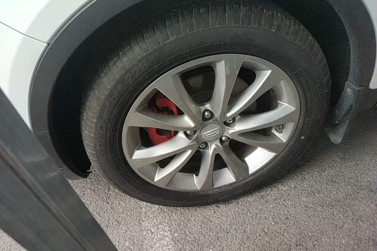 Used Geely Auto Emgrand GS 2016 Sport Edition 1.3T Automatic LingShang Model Left Front Wheel Hub