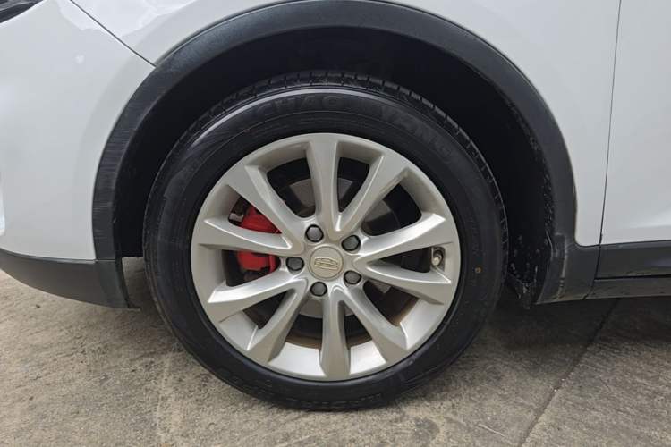 Used Geely Auto Emgrand GS 2016 Sport Edition 1.3T Automatic LingShang Model Left Front Wheel Hub