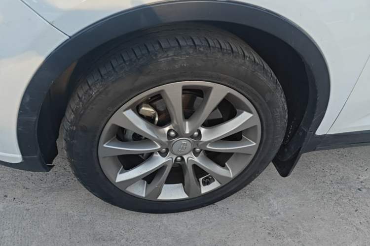 Used Geely Auto Emgrand GS 2016 Elegant Edition 1.8L Manual LingShang Model Left Front Wheel Hub