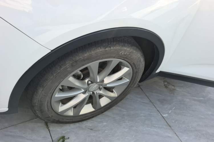 Used Geely Auto Emgrand GS 2016 Elegant Edition 1.8L Manual LingShang Model Left Front Wheel Hub