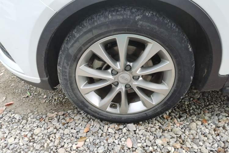 Used Geely Auto Emgrand GS 2016 Elegant Edition 1.8L Manual LingShang Model Left Front Wheel Hub