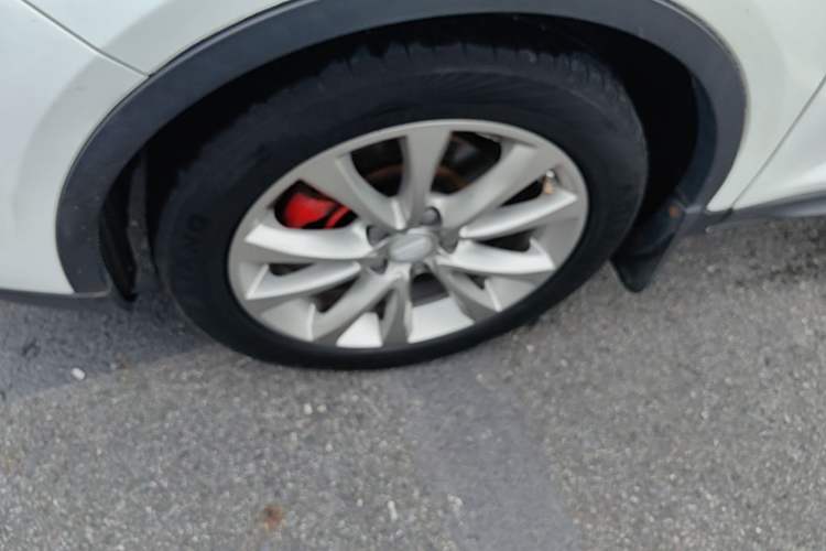 Used Geely Auto Emgrand GS 2016 Sports Edition 1.8L Manual LingShang Model Left Front Wheel Hub