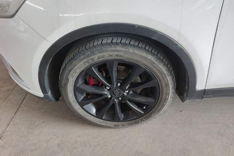 Used Geely Auto Emgrand GS 2016 Elegant Edition 1.3T Automatic LingShang Model Left Front Wheel Hub