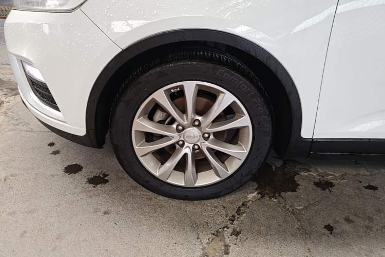 Used Geely Auto Emgrand GS 2016 Elegant Edition 1.8L Manual LingShang Model Left Front Wheel Hub