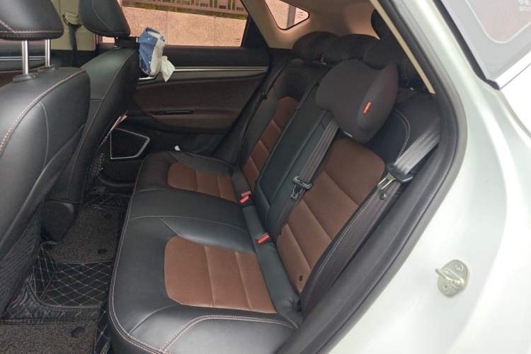 Used Geely Auto Emgrand GS 2016 Elegant Edition 1.3T Automatic ZhenShang Model Left Rear Seat