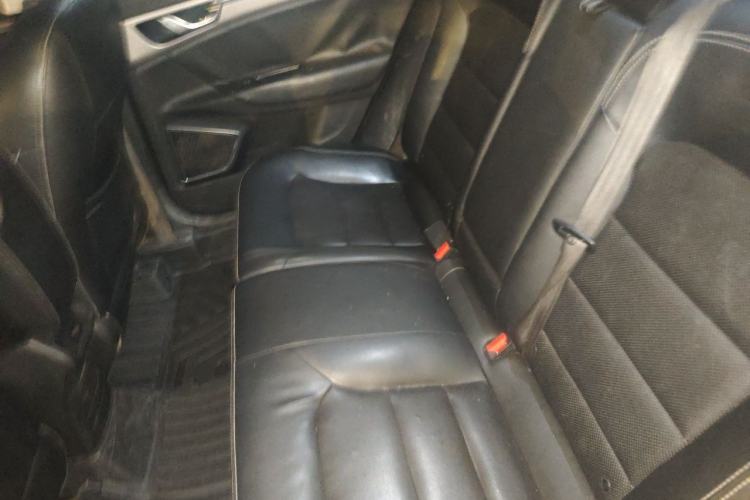 Used Geely Auto Emgrand GS 2016 Sports Edition 1.8L Manual LingShang Model Left Rear Seat