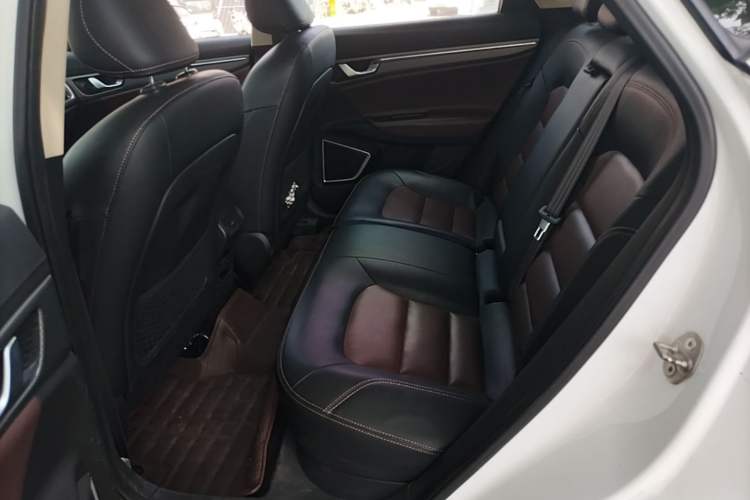 Used Geely Auto Emgrand GS 2016 Sport Edition 1.3T Automatic ZhenShang Model Left Rear Seat