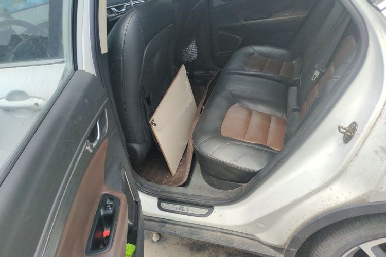 Used Geely Auto Emgrand GS 2016 Sport Edition 1.3T Automatic LingShang Model Left Rear Seat