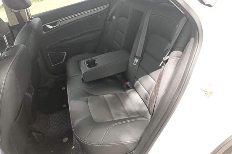 Used Geely Auto Emgrand GS 2016 Sports Edition 1.8L Manual LingShang Model Left Rear Seat