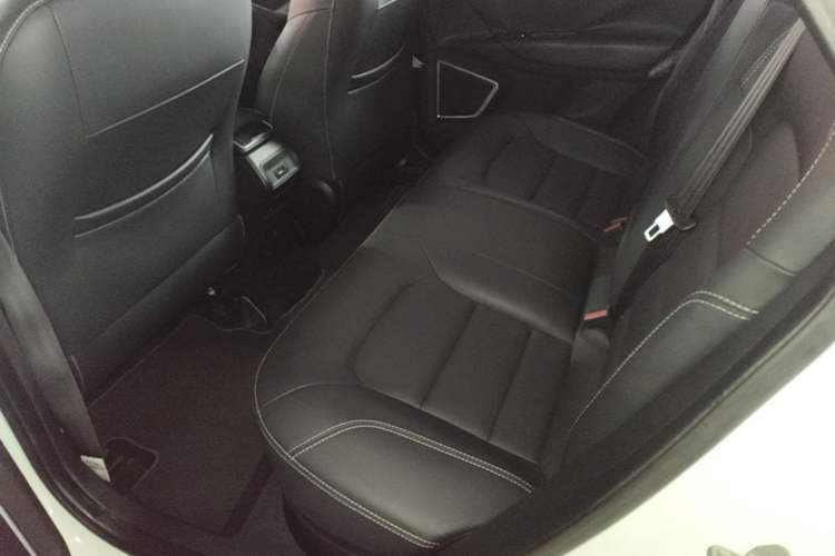 Used Geely Auto Emgrand GS 2016 Sport Edition 1.3T Automatic LingShang Model Left Rear Seat