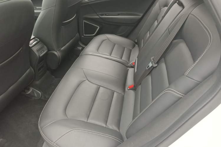 Used Geely Auto Emgrand GS 2016 Sport Edition 1.3T Manual LingShang Model Left Rear Seat