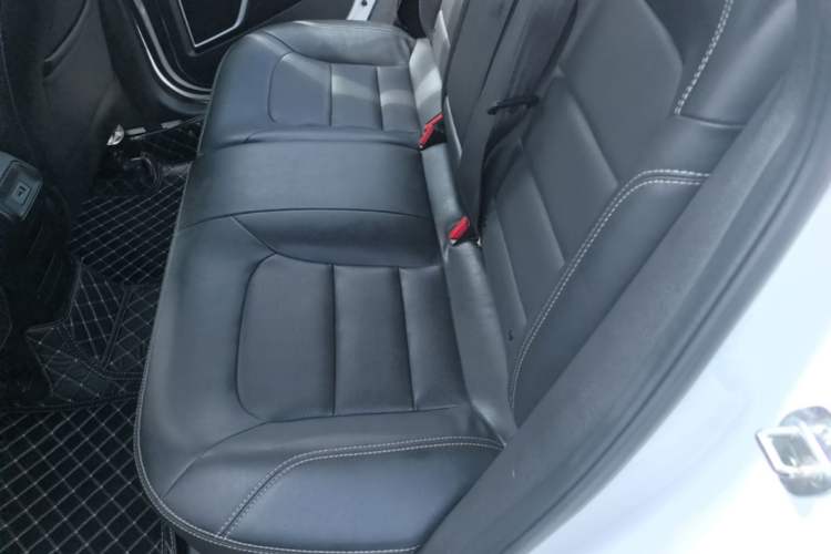 Used Geely Auto Emgrand GS 2016 Sport Edition 1.3T Manual LingShang Model Left Rear Seat