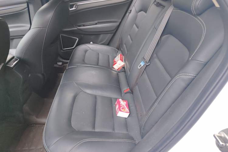 Used Geely Auto Emgrand GS 2016 Elegant Edition 1.3T Automatic LingShang Model Left Rear Seat