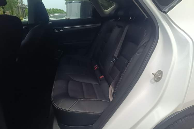 Used Geely Auto Emgrand GS 2016 Elegant Edition 1.8L Manual LingShang Model Left Rear Seat