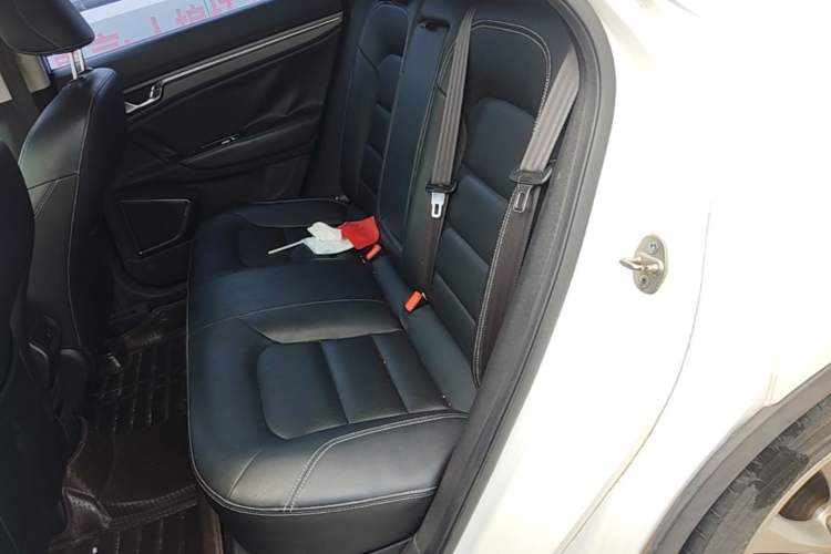 Used Geely Auto Emgrand GS 2016 Elegant Edition 1.3T Automatic LingShang Model Left Rear Seat
