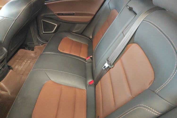 Used Geely Auto Emgrand GS 2016 Sport Edition 1.3T Automatic ZhenShang Model Left Rear Seat