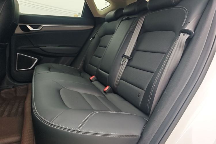 Used Geely Auto Emgrand GS 2016 Elegant Edition 1.8L Manual LingShang Model Left Rear Seat