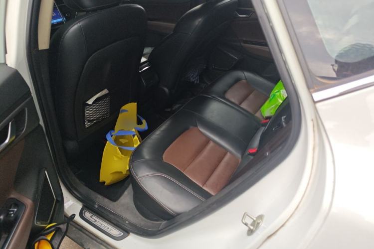Used Geely Auto Emgrand GS 2016 Sport Edition 1.3T Automatic ZhenShang Model Left Rear Seat