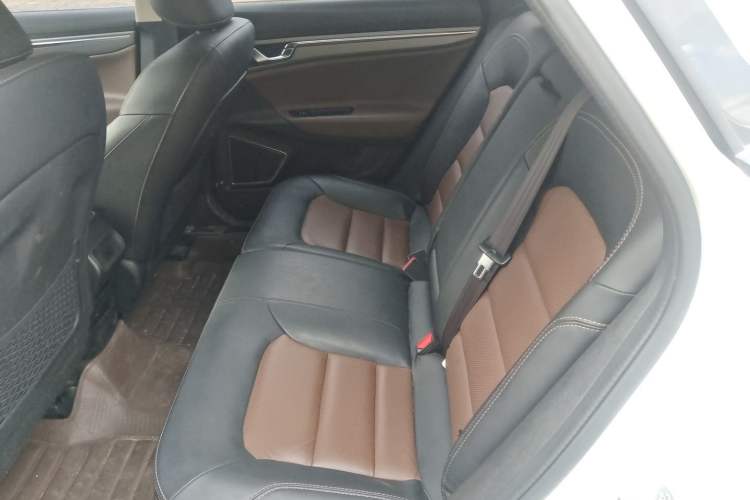 Used Geely Auto Emgrand GS 2016 Sport Edition 1.3T Automatic ZhenShang Model Left Rear Seat