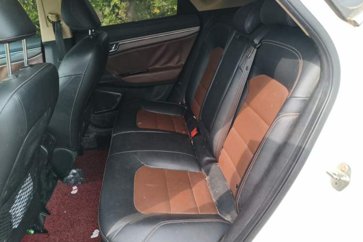 Used Geely Auto Emgrand GS 2016 Elegant Edition 1.3T Automatic ZhenShang Model Left Rear Seat
