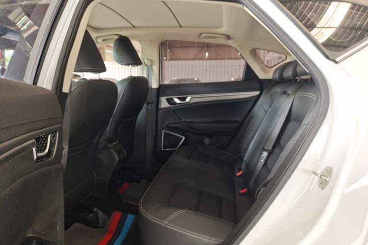 Used Geely Auto Emgrand GS 2016 Sport Edition 1.8L Automatic LingShang Model Left Rear Seat