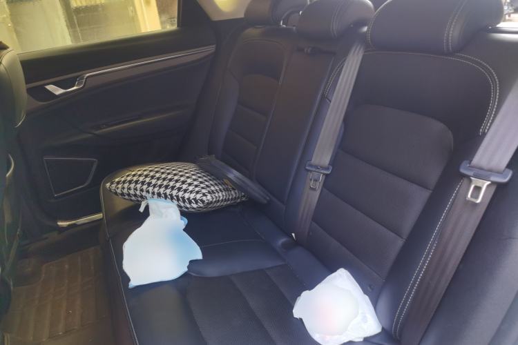 Used Geely Auto Emgrand GS 2016 Elegant Edition 1.8L Automatic LingShang Model Left Rear Seat