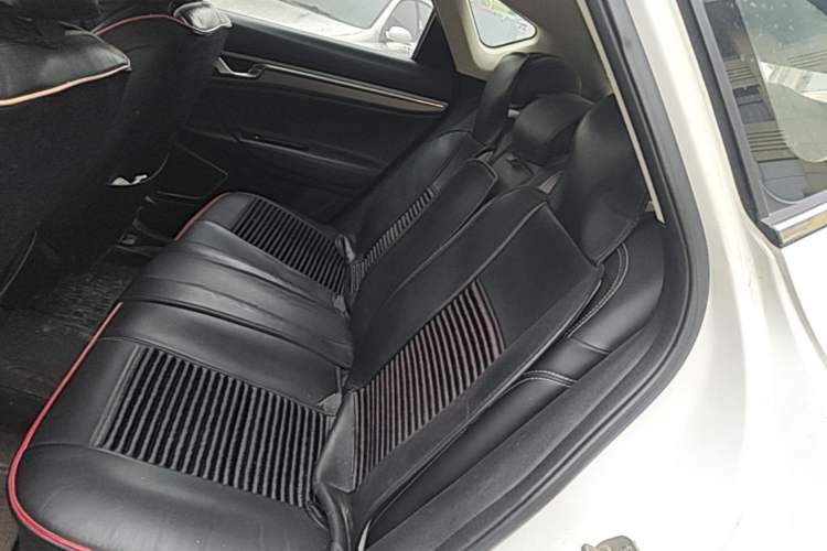 Used Geely Auto Emgrand GS 2016 Sport Edition 1.3T Manual LingShang Model Left Rear Seat