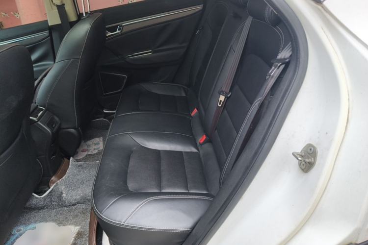 Used Geely Auto Emgrand GS 2016 Elegant Edition 1.8L Automatic LingShang Model Left Rear Seat