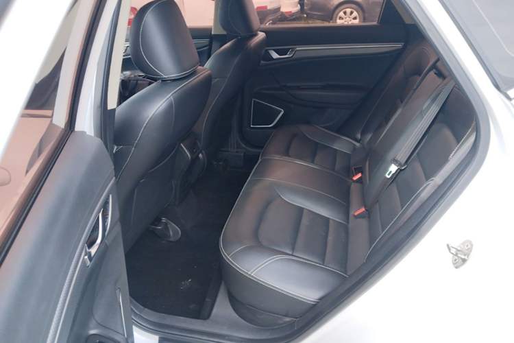 Used Geely Auto Emgrand GS 2016 Elegant Edition 1.3T Manual LingShang Model Left Rear Seat