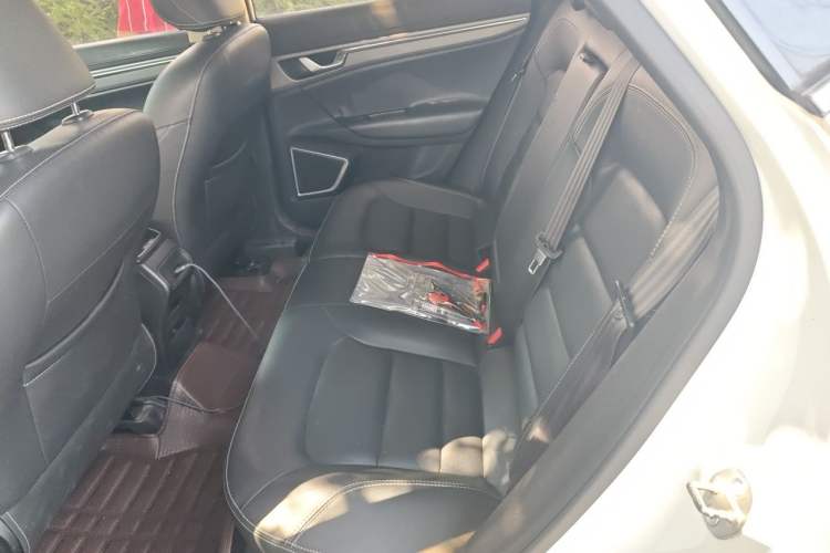 Used Geely Auto Emgrand GS 2016 Sport Edition 1.8L Automatic LingShang Model Left Rear Seat