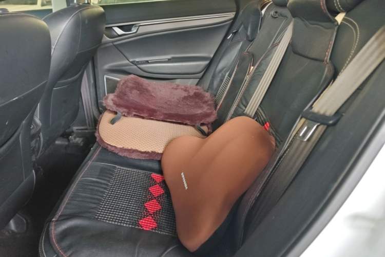 Used Geely Auto Emgrand GS 2016 Sports Edition 1.8L Manual LingShang Model Left Rear Seat