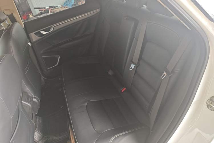 Used Geely Auto Emgrand GS 2016 Sports Edition 1.8L Manual LingShang Model Left Rear Seat
