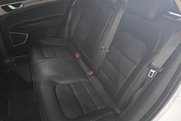 Used Geely Auto Emgrand GS 2016 Sport Edition 1.8L Automatic LingShang Model Left Rear Seat