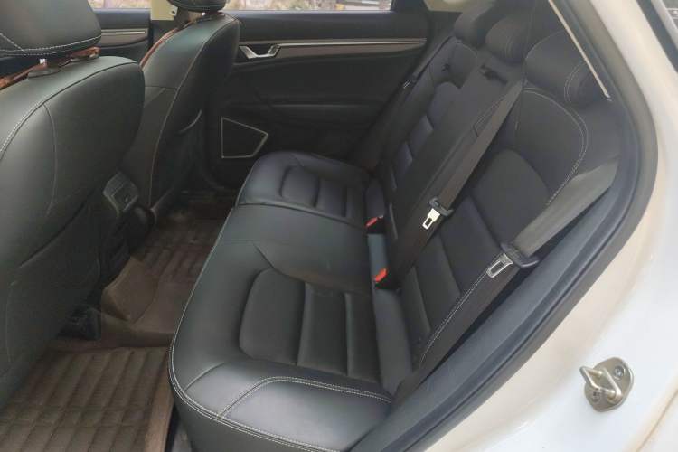Used Geely Auto Emgrand GS 2016 Sport Edition 1.3T Automatic LingShang Model Left Rear Seat