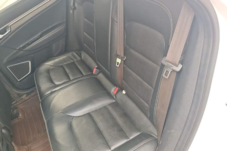 Used Geely Auto Emgrand GS 2016 Sport Edition 1.8L Automatic LingShang Model Left Rear Seat