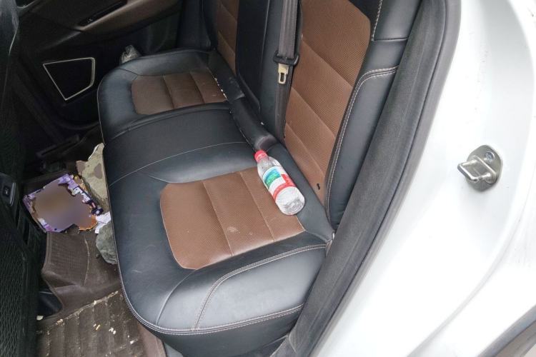 Used Geely Auto Emgrand GS 2016 Sport Edition 1.3T Automatic ZhenShang Model Left Rear Seat