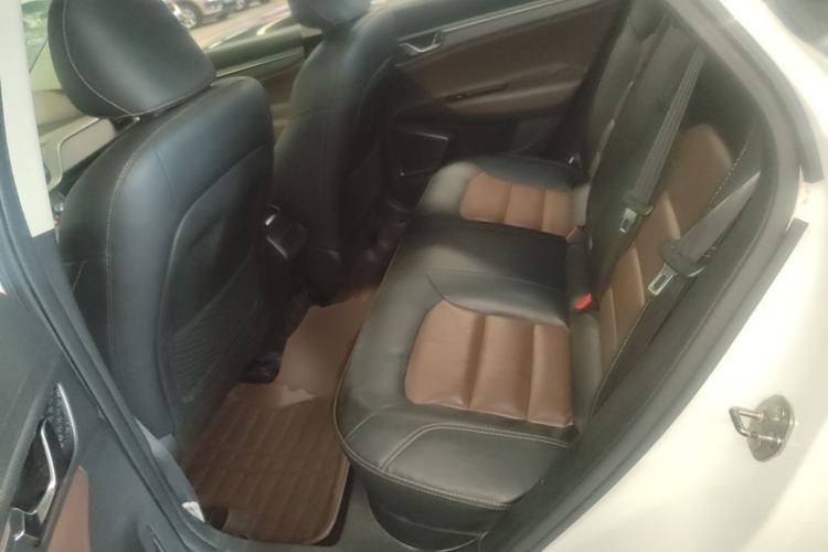Used Geely Auto Emgrand GS 2016 Sport Edition 1.3T Automatic ZhenShang Model Left Rear Seat