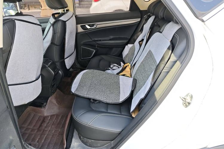 Used Geely Auto Emgrand GS 2016 Sports Edition 1.8L Manual LingShang Model Left Rear Seat