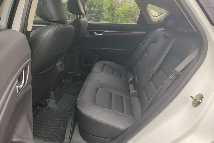 Used Geely Auto Emgrand GS 2016 Sport Edition 1.8L Automatic LingShang Model Left Rear Seat