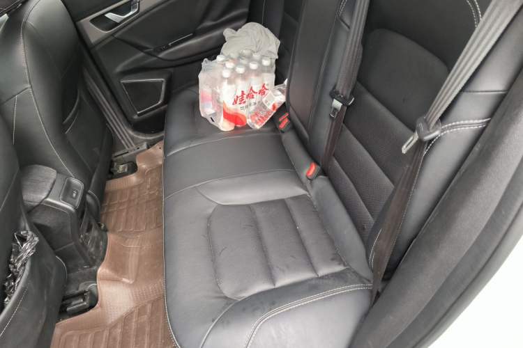 Used Geely Auto Emgrand GS 2016 Sport Edition 1.3T Automatic LingShang Model Left Rear Seat