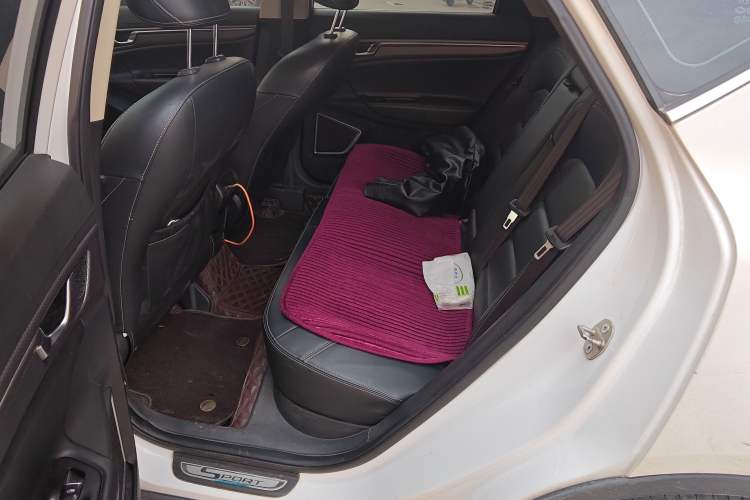 Used Geely Auto Emgrand GS 2016 Sport Edition 1.8L Automatic LingShang Model Left Rear Seat