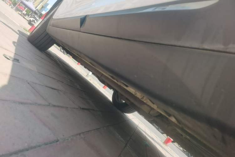 Used Geely Auto Emgrand GS 2016 Sport Edition 1.3T Manual LingShang Model Left Side Sill